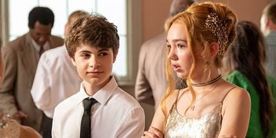 Cartel de A Whole New Holly