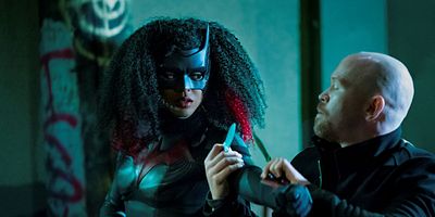 Cartel de Bat Girl Magic!