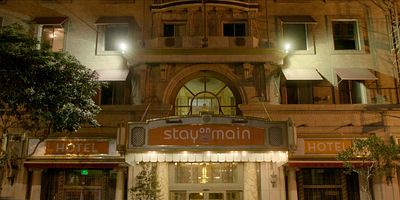 Cartel de La dura verdad