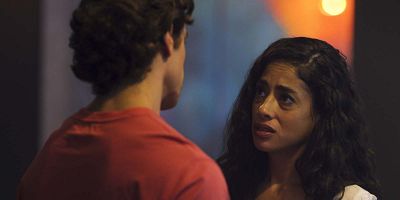 Cartel de Sangre en las manos