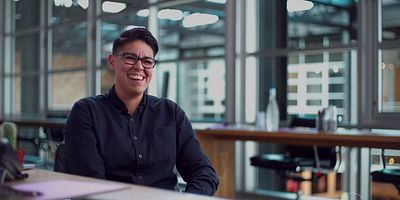 Cartel de Cimientos: Creando personajes