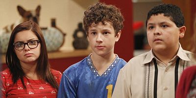 Cartel de Farm Strong