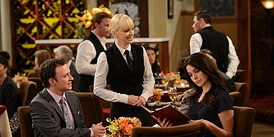 Cartel de Estrogen and a Hearty Breakfast