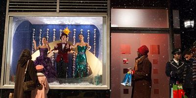 Cartel de Previously Unaired Christmas