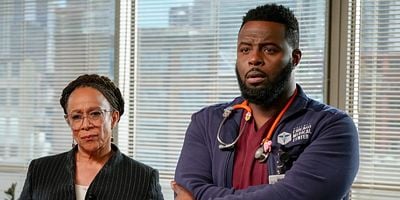 Cartel de Reality Leaves A Lot To The Imagination