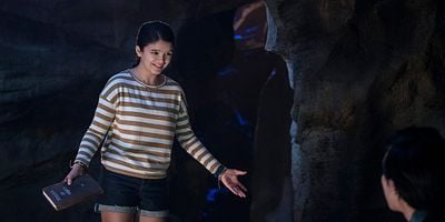 Cartel de … Y el día del platillo volador