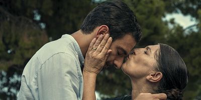 Cartel de Una villa. Una escoba. Un pastel.