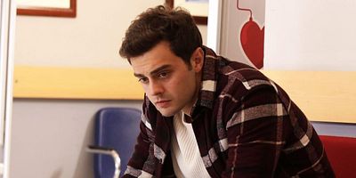 Cartel de Kardeşlerim 67.Bölüm