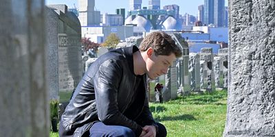 Cartel de Nothing Sacre