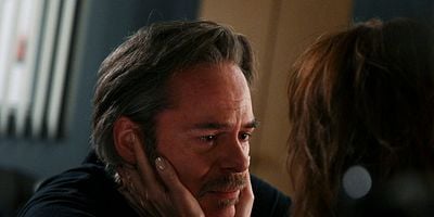 Cartel de False Promises