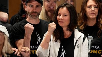 ¡Terminó la huelga de Hollywood! Estos son los acuerdos entre SAG-AFTRA y AMPTP noticias imagen