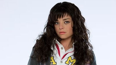 “No tengo por qué soltar algo que me dio tanto": Violeta Isfel silencia las críticas y explica por qué 'Atrévete a soñar' es un legado que no piensa olvidar noticias imagen