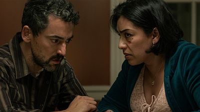 Luis Gerardo Mendez y Adriana Paz protagonizan con Ben Affleck la nueva película de Netflix sobre un secuestro violento: Mira el primer avance de ‘Animales’ noticias imagen