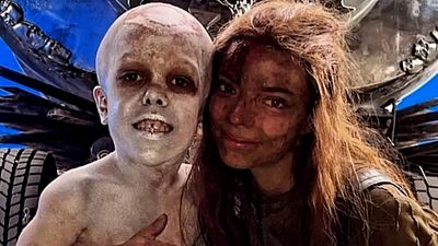 La historia del niño que sufría de bullying y hace un cameo en 'Furiosa' de Anya Taylor-Joy noticias imagen