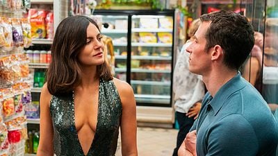 Todo lo que debes saber de 'Sólo por una noche', la comedia romántica distópica con Monica Barbaro y Callum Turner, donde el sexo solo está permitido una noche al año noticias imagen