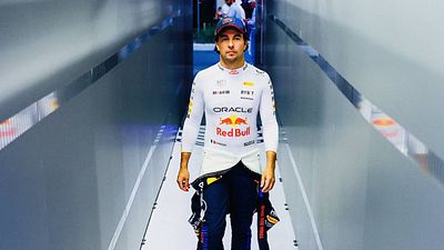 ¿Checo Pérez aparece más de una vez junto a Brad Pitt en 'F1: La película'? noticias imagen