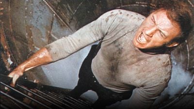 Si prefieres ver el mundo arder antes que hacer propósitos, siente la tensión de este clásico de desastres con un barco de lujo que se voltea justo cuando empieza el año noticias imagen