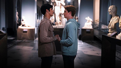 'Rojo, blanco y sangre azul': ¿Cuándo y dónde puedes ver el exitoso drama queer del que todos hablan? noticias imagen