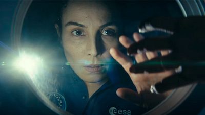 Sólo tiene 8 episodios: Esta serie de ciencia ficción cambiará tu percepción del universo noticias imagen