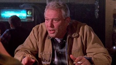 Muere actor de ‘Batman: El caballero de la noche’ y ‘El fugitivo’, a los 87 años noticias imagen