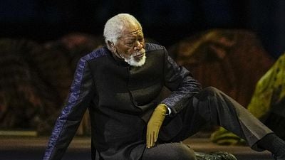 Qatar 2022: ¿Por qué Morgan Freeman usó un guante durante la inauguración? noticias imagen