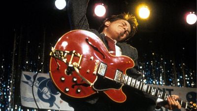 La icónica guitarra de Marty McFly de ‘Volver al Futuro’ está desaparecida: piden ayuda a los fans para recuperarla noticias imagen