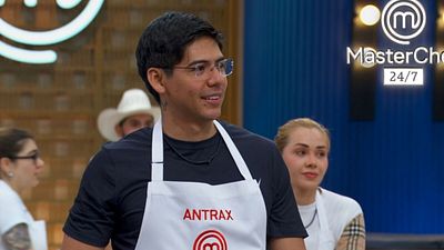 Con el Pin del chef en sus manos, Antrax manda un mensaje a sus compañeros en ‘MasterChef 24/7’ noticias imagen
