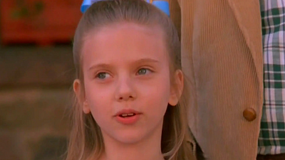 Scarlett Johansson hizo su primera aparición en este fracaso de Bruce Willis y nadie la recuerda noticias imagen