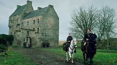 Es una de las mejores series que mezcla ciencia ficción, historia y viajes en el tiempo. Se basa en un libro y está en Netflix y Disney+ noticias imagen