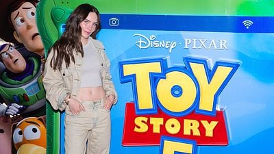 Belinda sorprende con esta fotografía junto a Tim Allen y Tom Hanks: así celebró su participación en ‘Toy Story 5’ noticias imagen