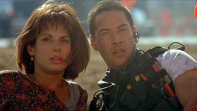 El Canal 7 transmitirá la intensa película de acción que convirtió a Keanu Reeves y Sandra Bullock en una de nuestras parejas de cine favoritas noticias imagen
