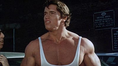 Hace 23 años debutó Arnold Schwarzenegger y fue tan malo que tuvieron que doblarlo por completo noticias imagen