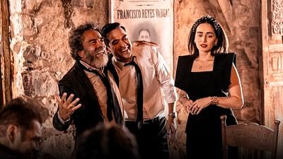 10 imágenes detrás de cámaras de '¡Que Viva México!' con Mayra Hermosillo y Alfonso Herrera noticias imagen