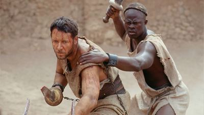 Pausa 'Gladiator' en el minuto 21 para descubrir a un hombre con pantalones para tienda en pleno Imperio Romano