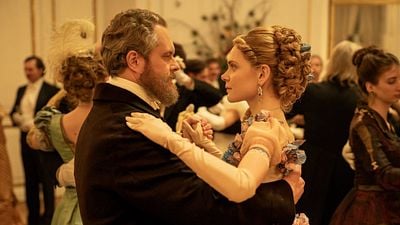 La serie de Netflix que te transportará a otra época con una historia de amor, deseo y obsesión noticias imagen