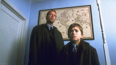 Esta es la película de terror con Bruce Willis que tendrá una experiencia inmersiva en un panteón de la CDMX noticias imagen