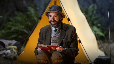 Tony Hale reflexiona sobre el significado de la felicidad en 'La Misteriosa Sociedad Benedict' de Disney Plus noticias imagen