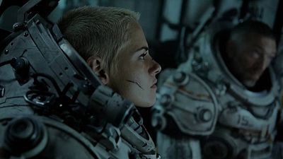 'Underwater' en Netflix: Guillermo del Toro provocó que esta escena de Kristen Stewart fuera modificada noticias imagen