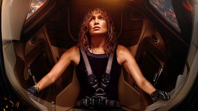 En Netflix: Jennifer Lopez como heroína de ciencia ficción en ‘Atlas’, ¿una película para ver o evitar este fin de semana? noticias imagen