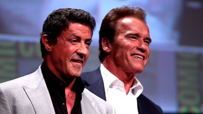 “Fue el inicio de una pelea que duró 10 años”: Así empezó la rivalidad entre Sylvester Stallone y Arnold Schwarzenegger noticias imagen