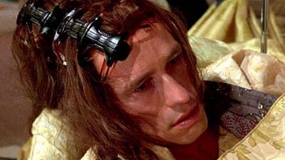 Si te preocupa el futuro y la tecnología, tienes que ver este thriller cyberpunk de los 90, para vivir el fin de milenio más intenso y voyerista de la historia del cine noticias imagen