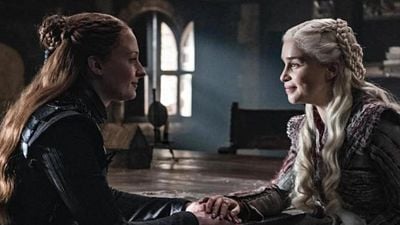 'Game of Thrones': Emilia Clarke y Sophie Turner se despiden en redes