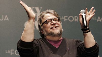 Guillermo del Toro salva a selección de hockey y se vuelve viral