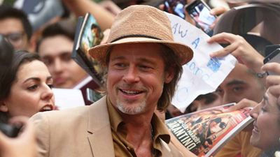 15 fotos de la visita de Brad Pitt a México