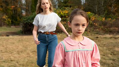 'La maldición de Bly Manor': La broma que Amelie Bea Smith le hizo al reparto de la serie de Netflix noticias imagen