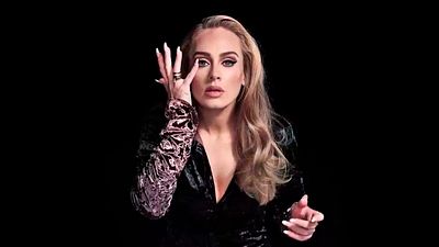 Adele reaparece en 'Saturday Night Live' y sorprende por su nueva imagen y conducción noticias imagen
