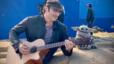 'The Mandalorian': Baby Yoda se pone rockero en video detrás de cámara con Robert Rodríguez noticias imagen