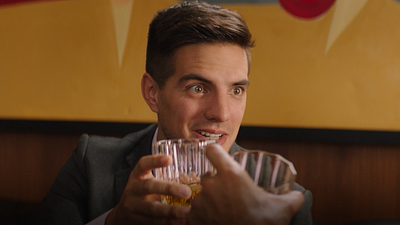 'El mesero': Los curiosos videos de Vadhir Derbez y Franco Escamilla en TikTok noticias imagen