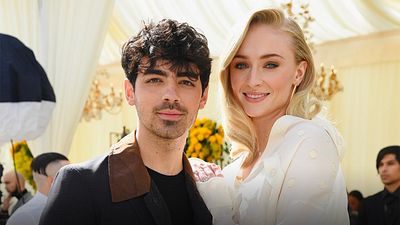 Sophie Turner se burla del anillo de virginidad de Joe Jonas en especial de Netflix noticias imagen
