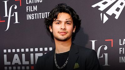 ¿Santería? Xolo Maridueña practica una religión que predice el futuro noticias imagen